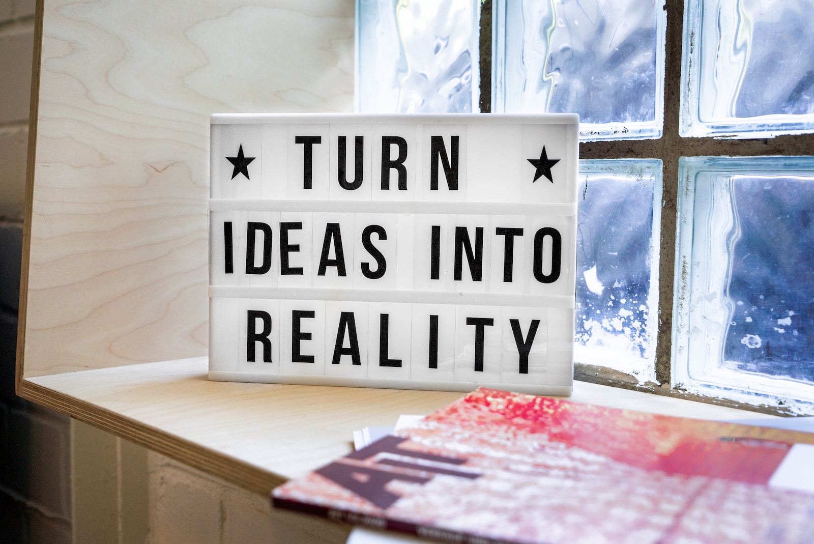 4 Steps to Moving Beyond the ‘Lightbulb Moment’ and Turning Your Idea into a Thriving Business